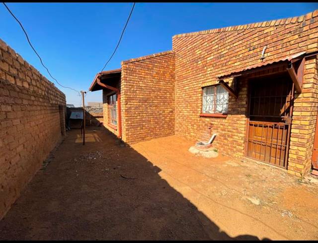 3 BEDROOM HOUSE FOR SALE IN SOSHANGUVE L